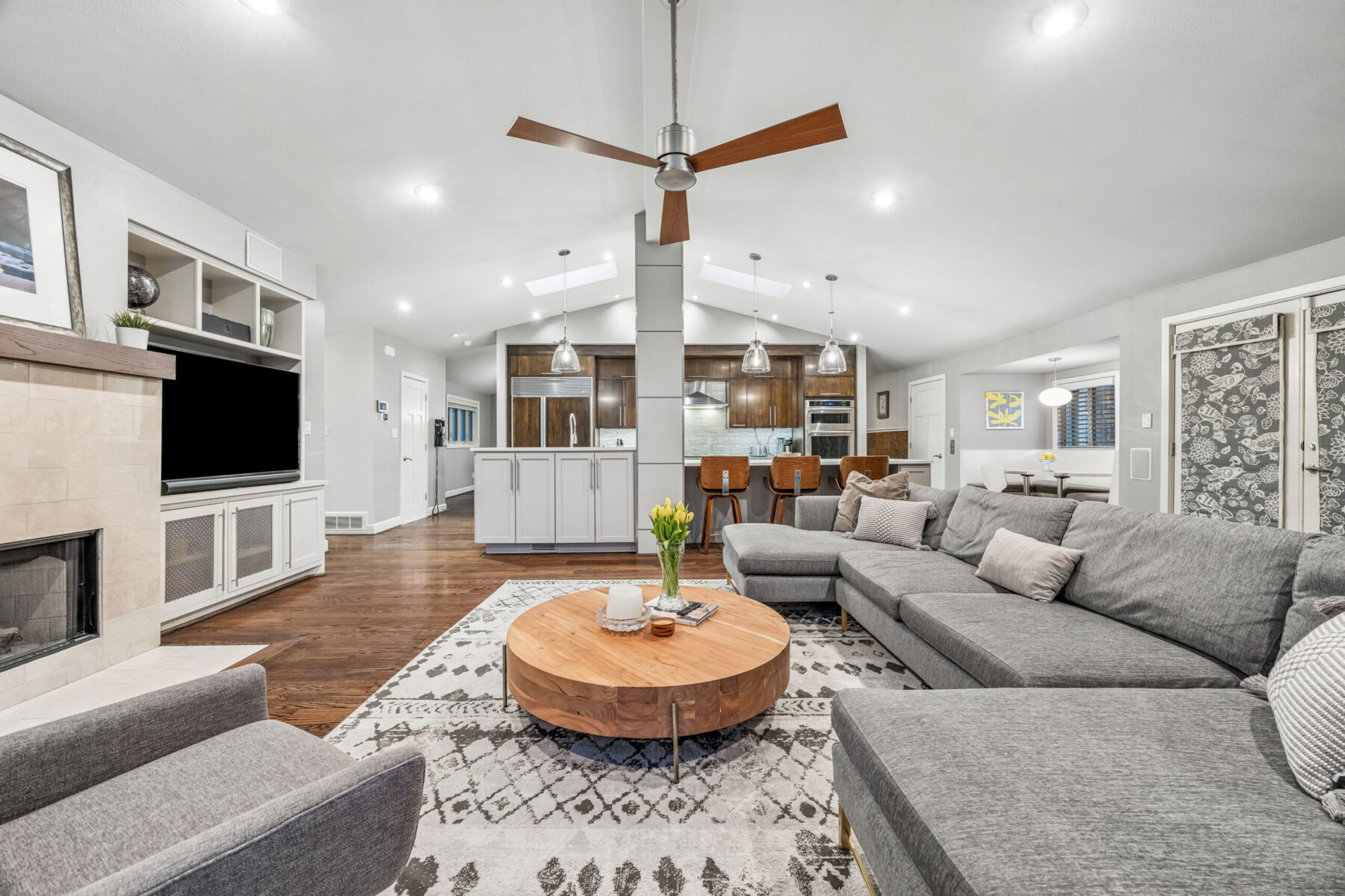 19-Spring Ln 2613 IMG 19 19-Spring Ln 2613 IMG 19