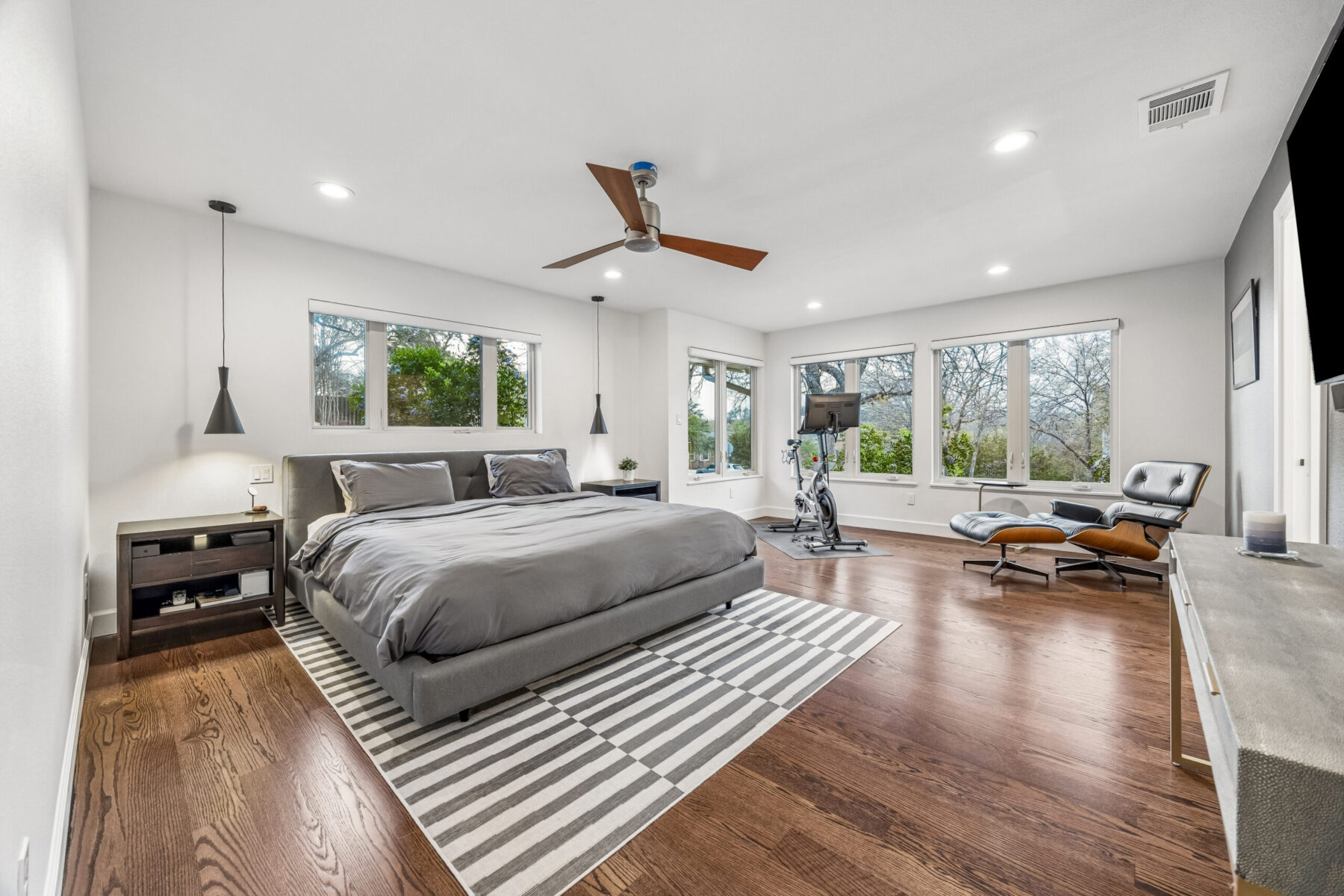 25-Spring Ln 2613 IMG 25 25-Spring Ln 2613 IMG 25